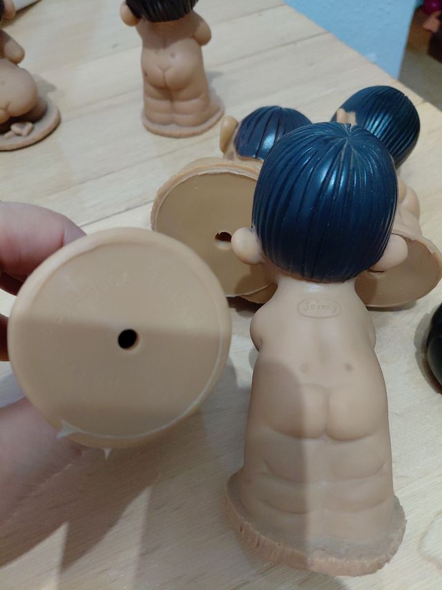 Figure in gomma per bambini con gesti vintage