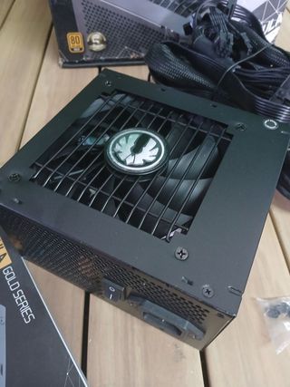 BitFenix Formula Gold 650W Fuente Alimentación