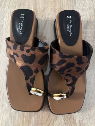 Sandalias Animal Print Yun Zhong Ge