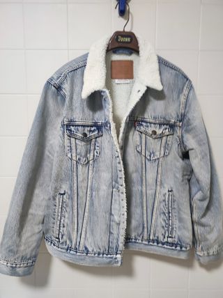 Chaqueta Levis vaquera con forro sherpa