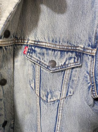 Chaqueta Levis vaquera con forro sherpa