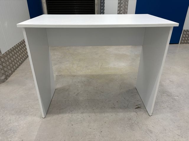 Mesa de estudio/trabajo blanca