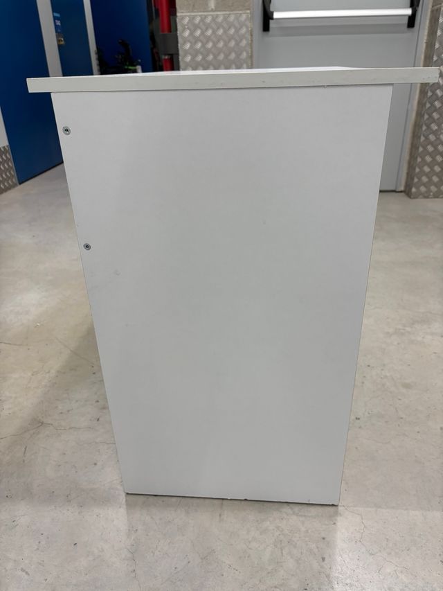 Mesa de estudio/trabajo blanca