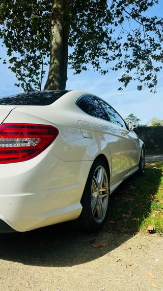 Mercedes-Benz Clase C 2011