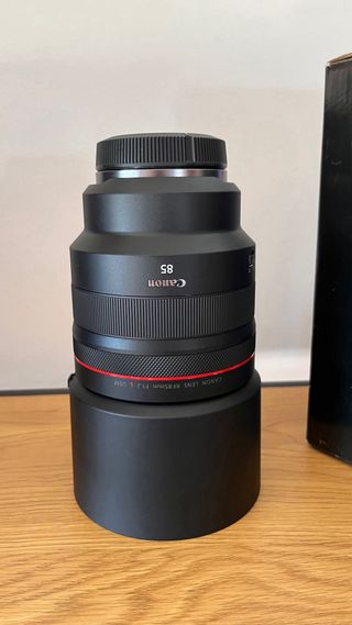 Canon RF 85mm f/1.2L USM + Filtro Hoya Protetor