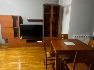 Mueble de salón madera y mesa comedor con 4sillas