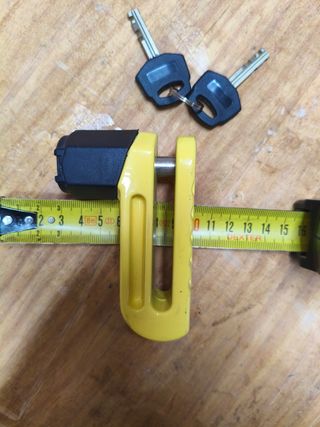 Candado para moto con llaves