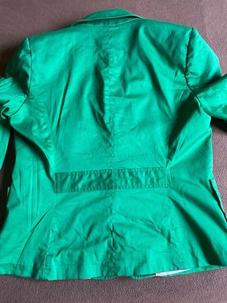 Americana Cortefiel verde talla 42
