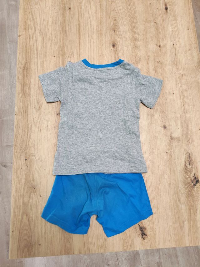 Conjunto Adidas niño gris y azul