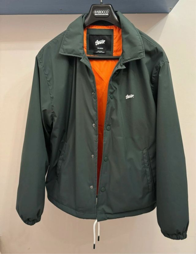 Cazadora Pull&Bear verde y naranja