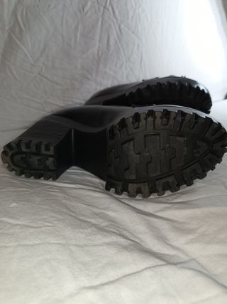 Zapatos charol negros tacón plataforma