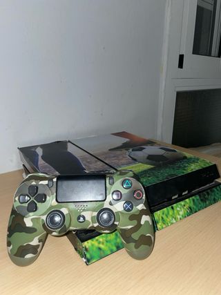Consola PS4 + Mando Camuflaje
