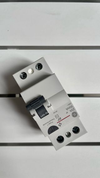 Interruptor Diferencial GE 25A 30mA