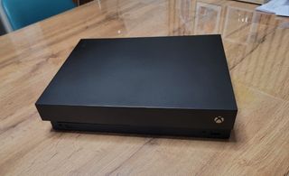 Xbox One X Negra