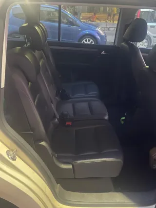 Volkswagen Touran 2012
