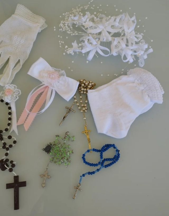 Tocado, guantes y rosarios Primera Comunión/Boda