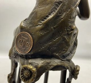 Figura Bronce ArtDeco Mujer Sentada