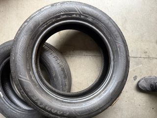 Neumático Goodyear 215/60R17 96H
