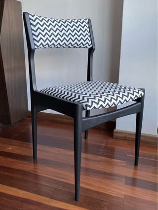 2 Sillas de Comedor Diseño Chevron