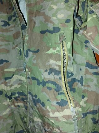 Cortavientos Mimetizado Verde Militar