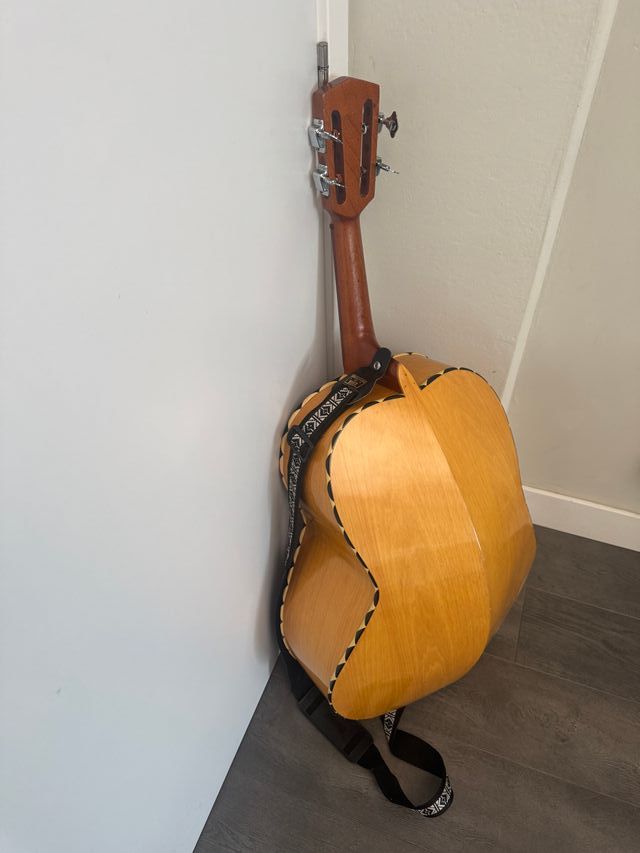 Guitarron Peruano 4 cuerdas Ordóñez