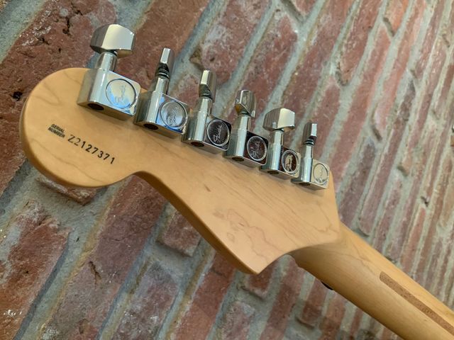 Guitarra Eléctrica Fender Roja