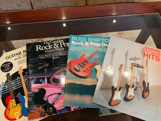 Guitarra Eléctrica Fender Roja