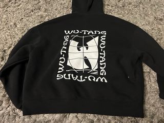 SUDADERA NEGRA WU-TANG Zara S