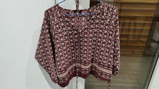 Blusa estampada manga tres cuartos