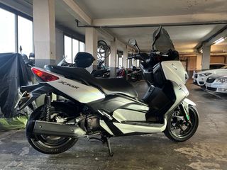 Yamaha XMAX 250