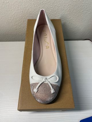 Zapatos Unisa Blancos y rosado Talla 39 A ESTRENAR