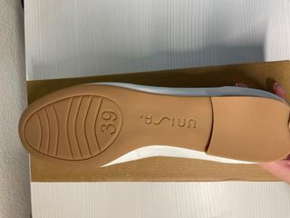 Zapatos Unisa Blancos y rosado Talla 39 A ESTRENAR