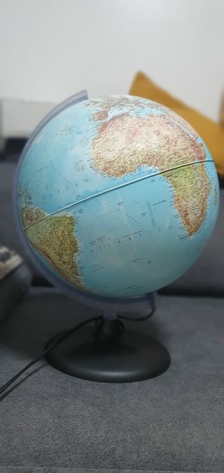 Lámpara Globo Terráqueo Azul y Marrón