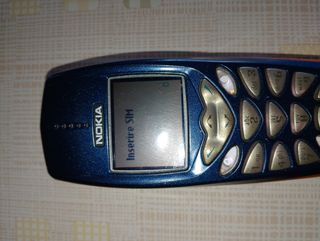 Telefono Nokia funzionante con caricatore