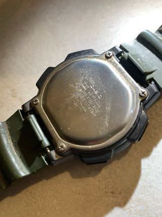 Reloj Casio AE1000W Verde militar