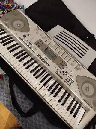 Teclado Casio CTK-900