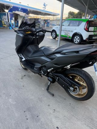 Yamaha TMAX 560 Tech MAX 2021