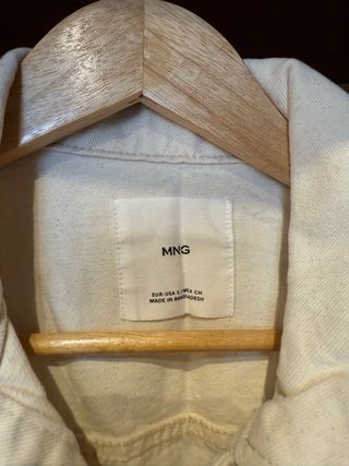Chaqueta vaquera sin mangas Mango beige Talla S