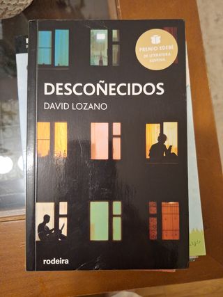 DESCOÑECIDOS: Premio EDEBÉ de Literatura Juveni...