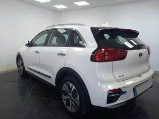 Kia e-Niro DRIVE 204CV - 460KM AUTONOMIA