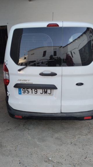 Ford Transit Courier 2015