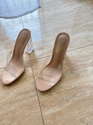 Zapatos de tacón transparente tallan pequeños 38