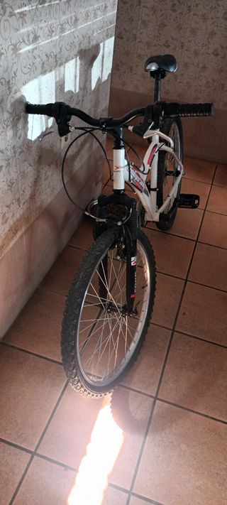 Bicicleta Montaña Blanca