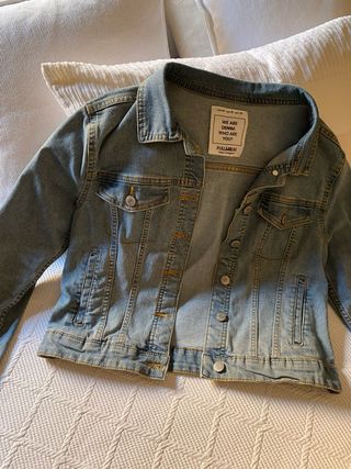 CAZADORA VAQUERA PULL AND BEAR CHICA TALLA S