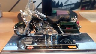 Maisto 1/18 Harley Davidson FLHR Road King Collect