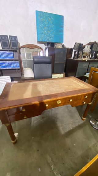 Escritorio Señorial Madera y Cuero