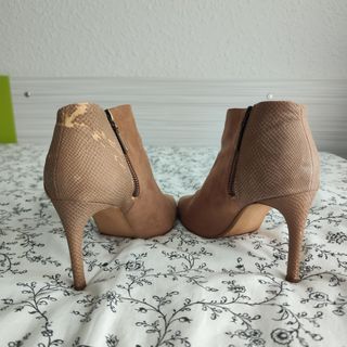 Botines tacón beige - Bershka