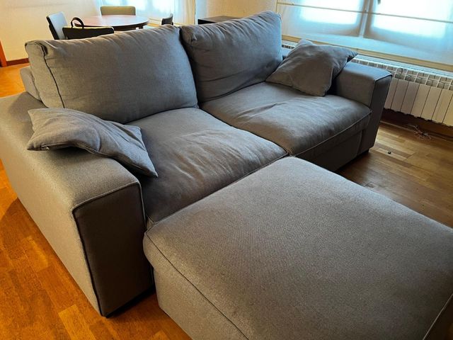 Sofá modular gris de tela