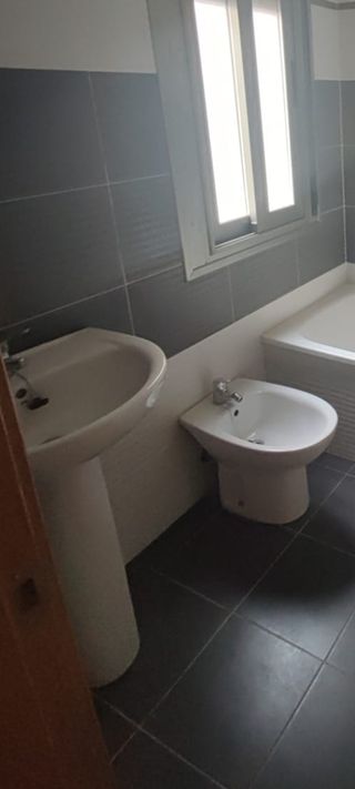 Lavabo + bidé a estrenar con grifos incluidos.