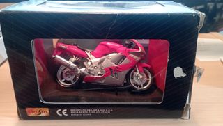 Maisto 1/18 Kawasaki Ninja ZX-9R Completa